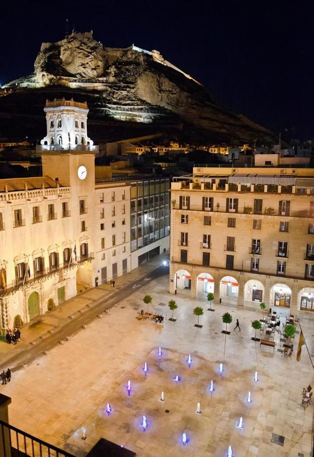 Town Hall Suite Alicante Esterno foto